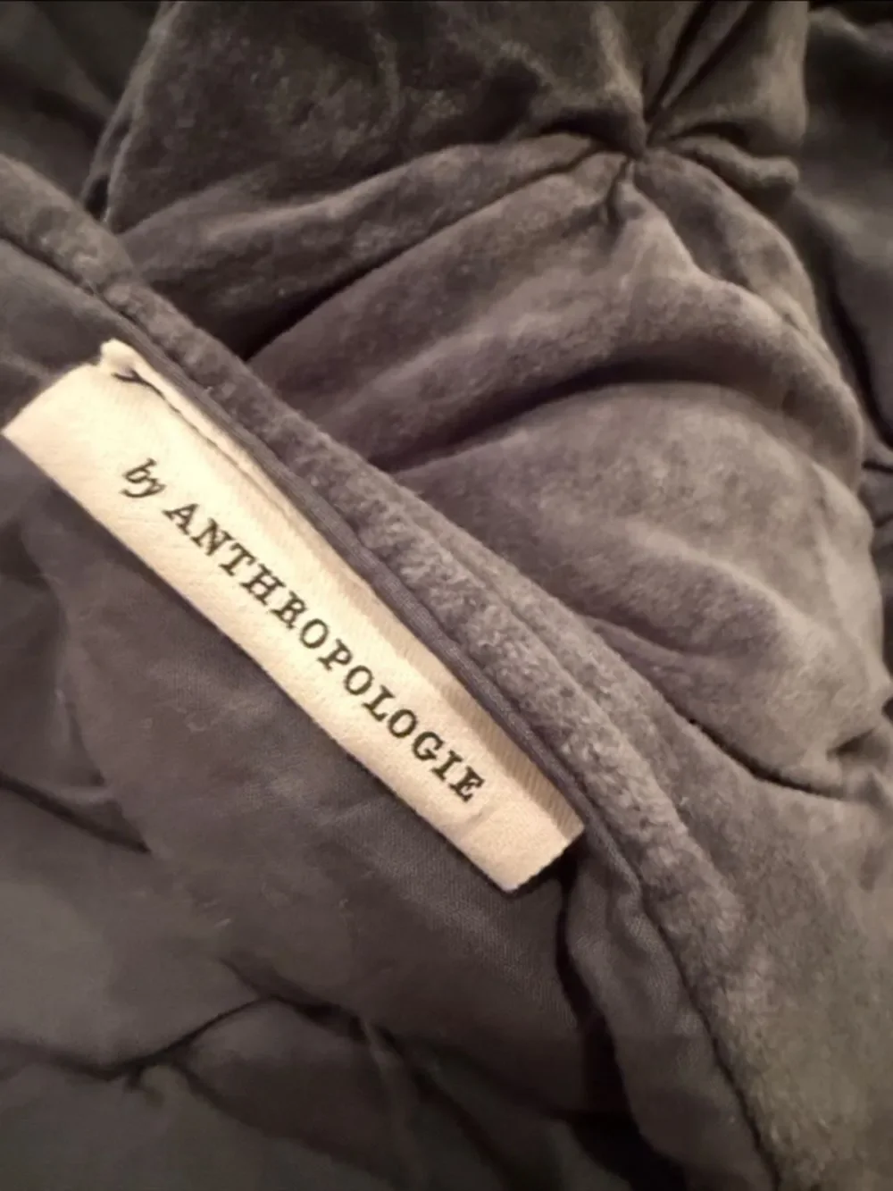 New Anthropologie Trova Velvet Quilt Size Queen